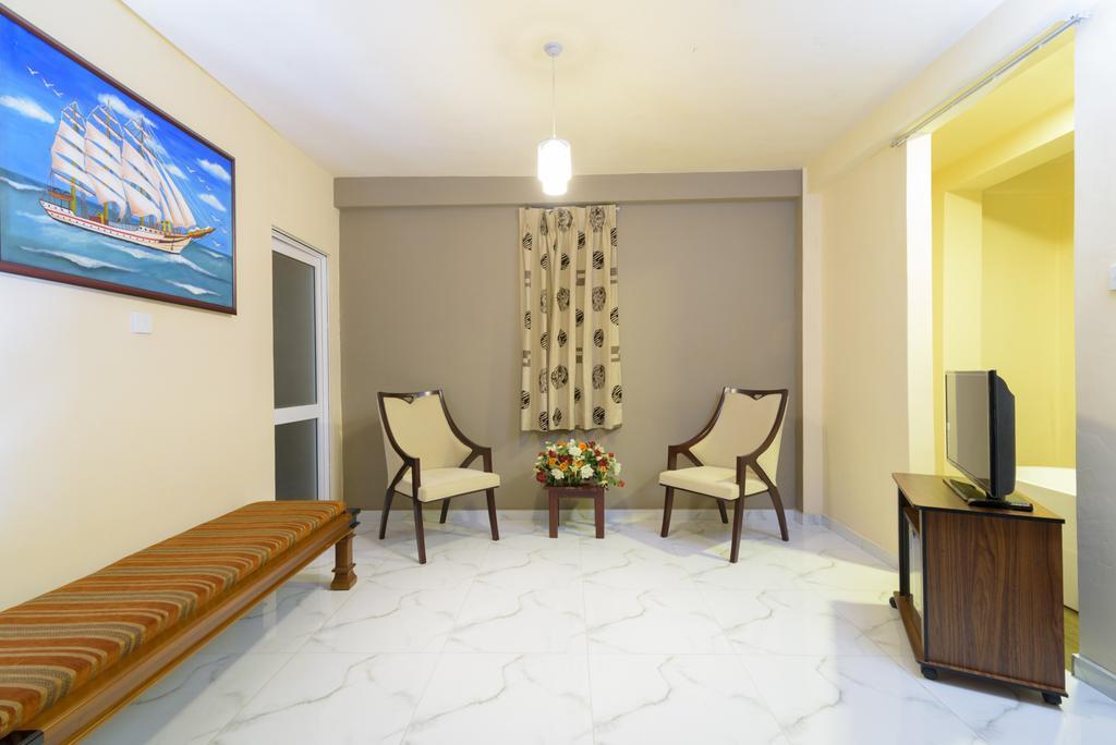 Villa Lemon Court Нувара-Элия Экстерьер фото