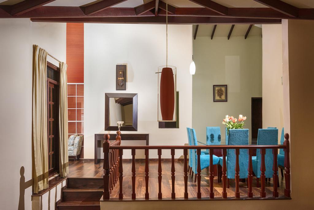Villa Lemon Court Нувара-Элия Экстерьер фото